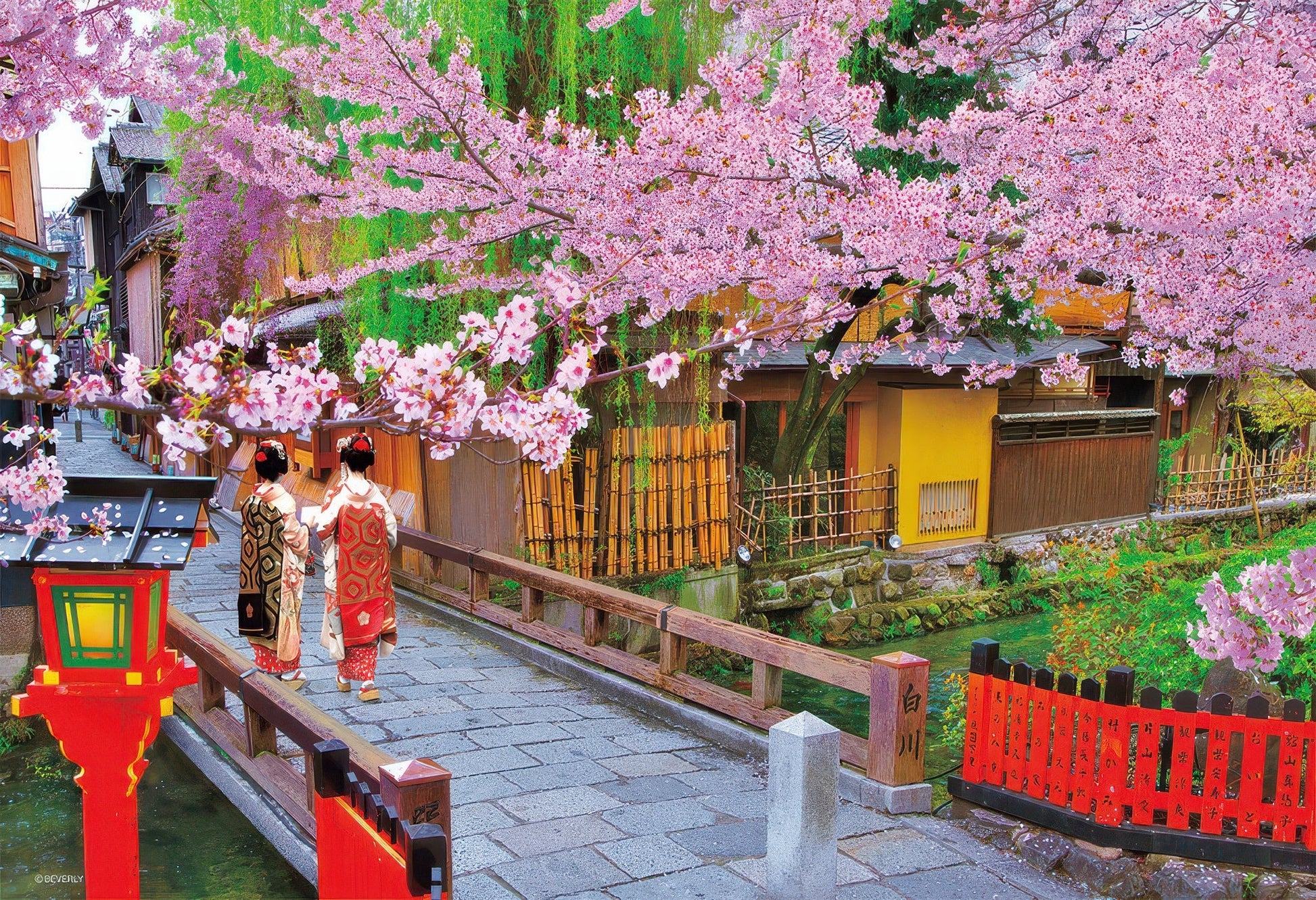 beverly-300-056-scenery-blooming-sakura-in-gion-300-pieces-jigsaw-puzzle