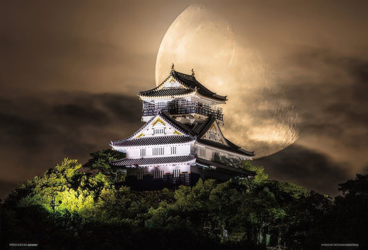 Beverly 300-136　Scenery • Gifu Castle On A Moonlit Night　300 Pieces Jigsaw Puzzle