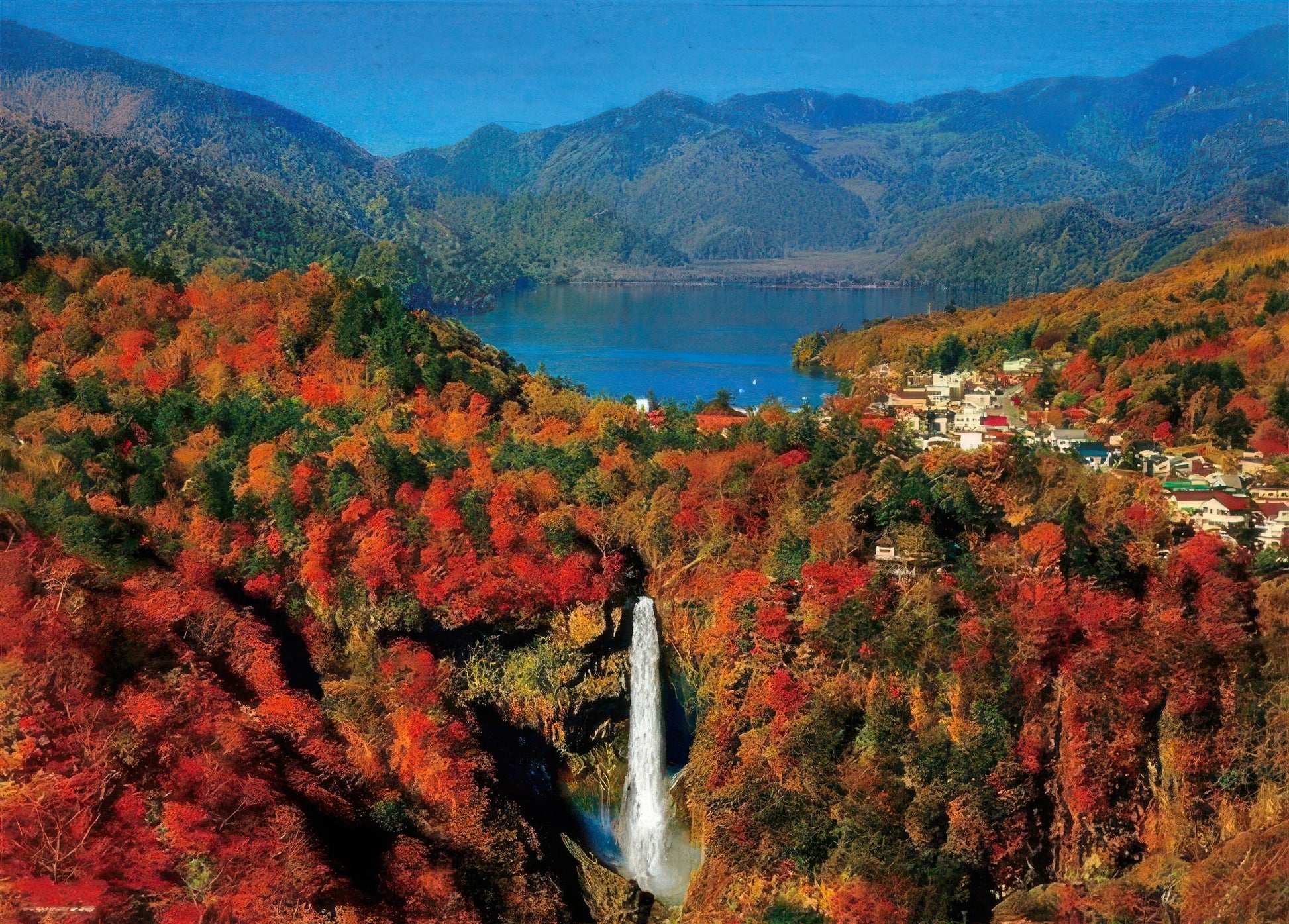 beverly-600-015-scenery-autumn-leaves-in-kegon-falls-600-pieces-jigsaw-puzzle