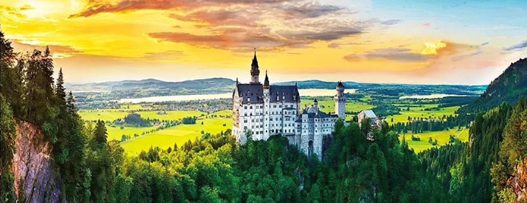 Pintoo • Scenery • Sunset of Neuschwanstein Castle, Germany　4000 PCS　Plastic Jigsaw Puzzle