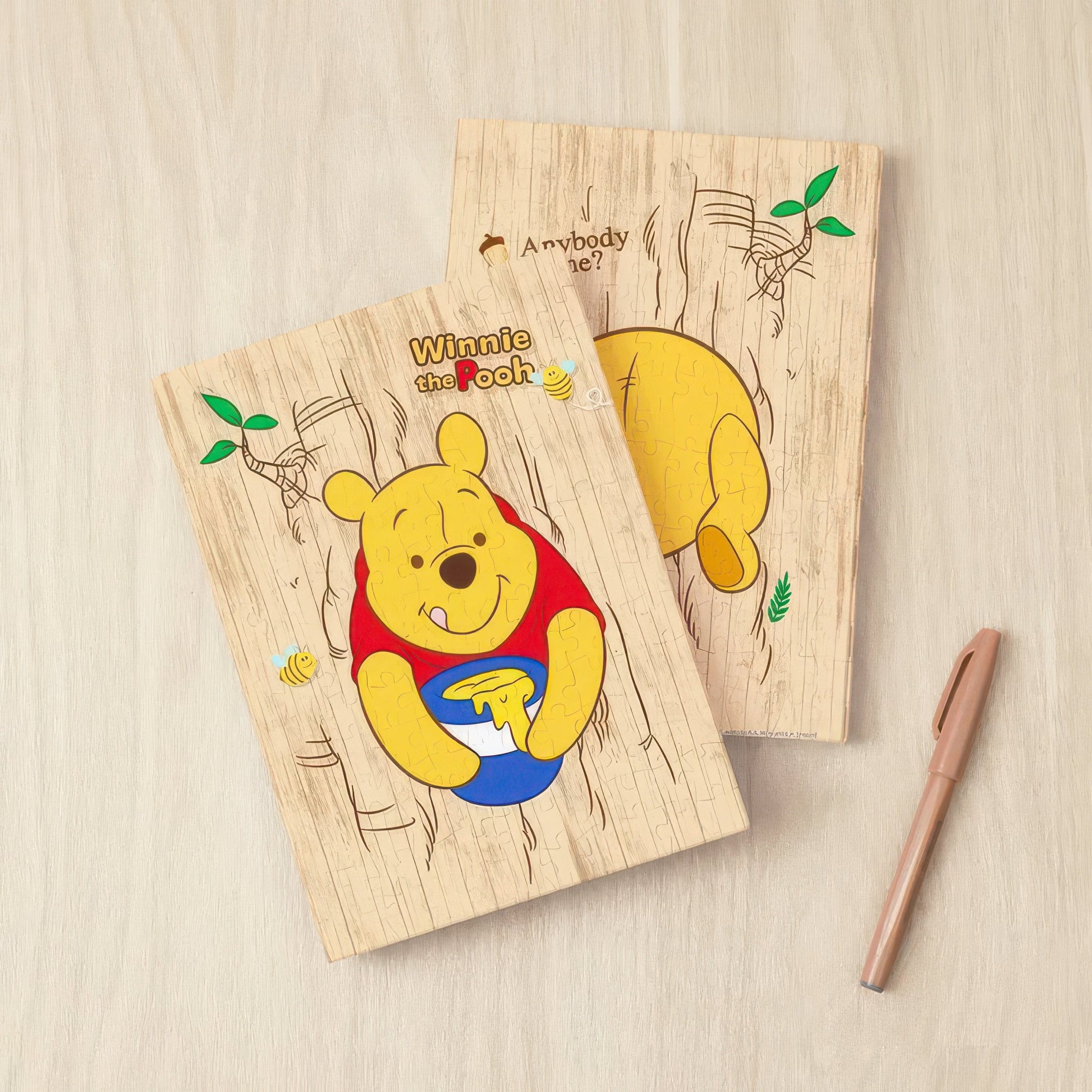 pintoo-ya1015-winnie-the-pooh-greedy-pooh-a5-329-pieces-plastic-book-cover-puzzle