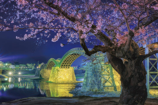 Yanoman 10-1364　Scenery • Cherry Blossoms at Kintai Bridge　1000 Pieces Jigsaw Puzzle