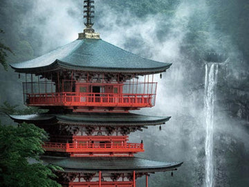 Yanoman • Japan • Nachi Falls and Sanjunoto, Wakayama　500 PCS　Jigsaw Puzzle